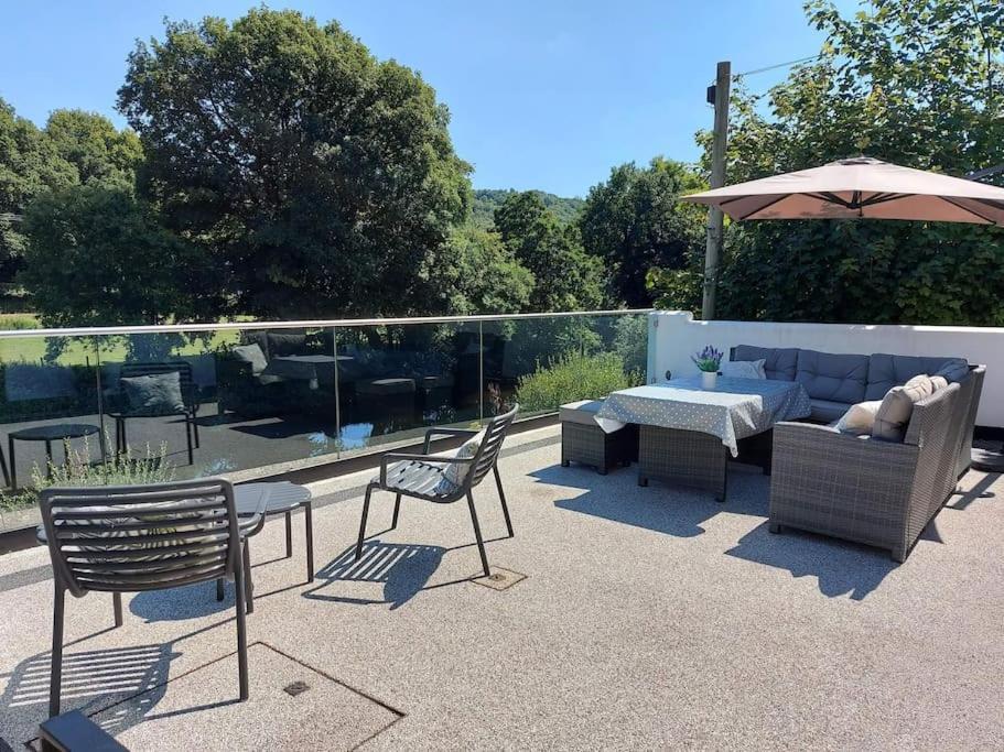 Riverside Retreat Llandysul エクステリア 写真