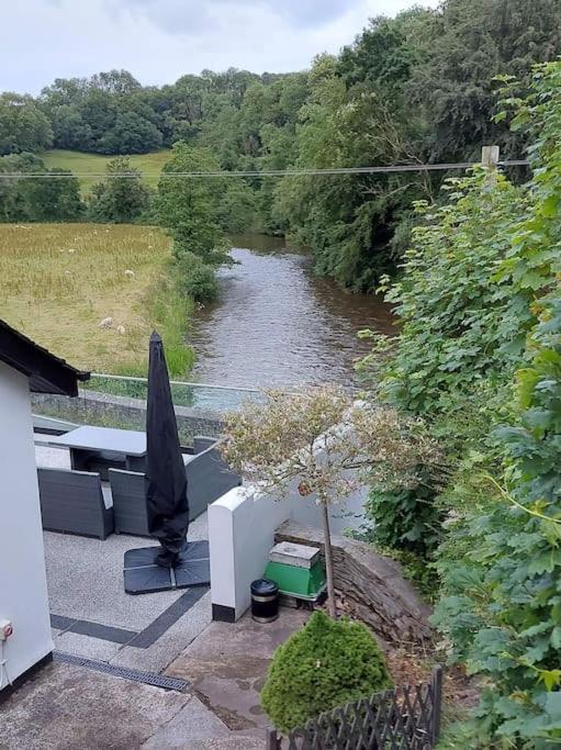 Riverside Retreat Llandysul エクステリア 写真
